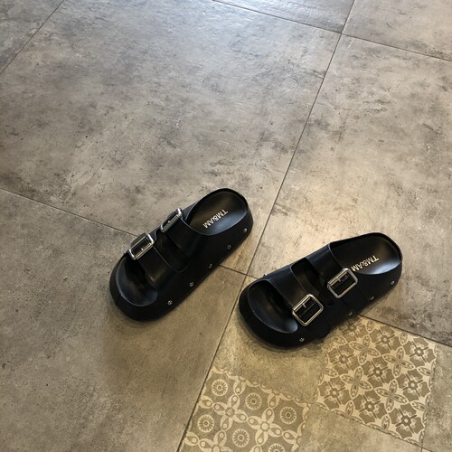 女真皮厚底双扣带一字拖百搭