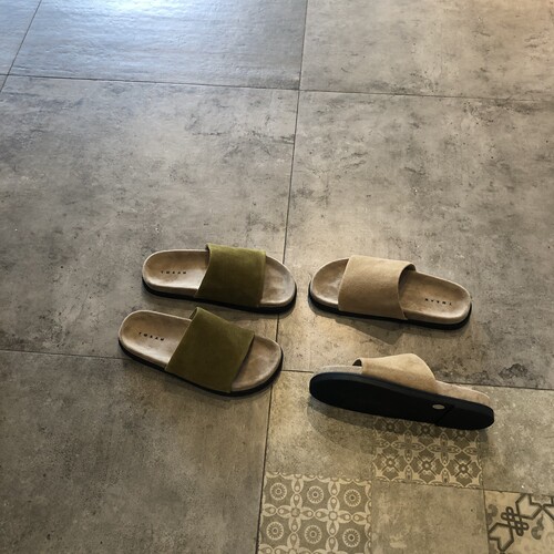 真皮女夏平底舒适百搭一字拖