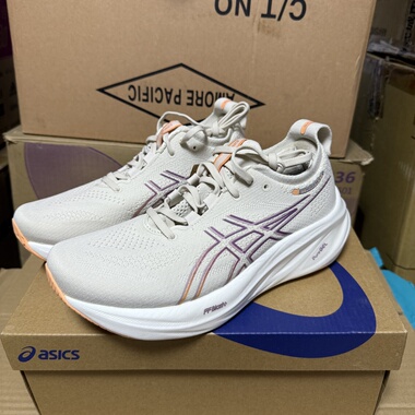 微瑕ASICS亚瑟士女GEL-NIMBUS 26缓震回弹运动跑鞋 1012B601-250