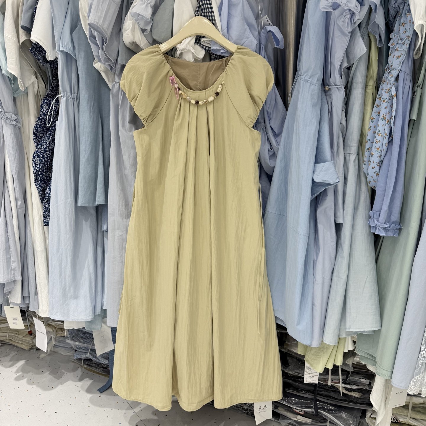 法式气质压褶圆领配项链泡泡袖连衣裙女夏小个子宽松显瘦长裙1076