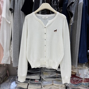 法式气质简约圆领单排扣针织开衫女小马刺绣长袖薄外搭上衣65675