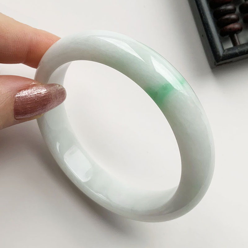 缅甸天然阳绿飘花白底青翡翠手镯