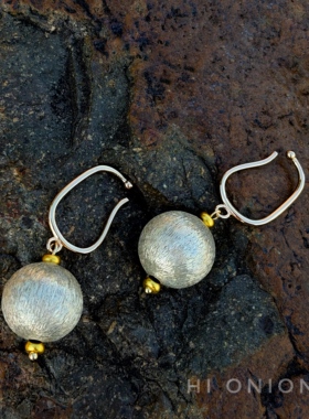 HiOnion小众复古做旧无耳洞耳挂圆球耳环个性设计感简约高级耳夹