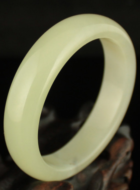 天然手镯新疆和田玉送证书