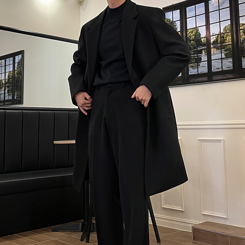 纯黑色中长款毛呢大衣碧舍冬季