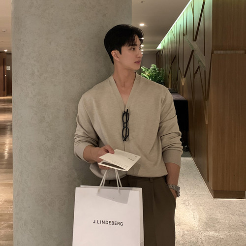 碧舍韩系潮流不易起球针织毛衣