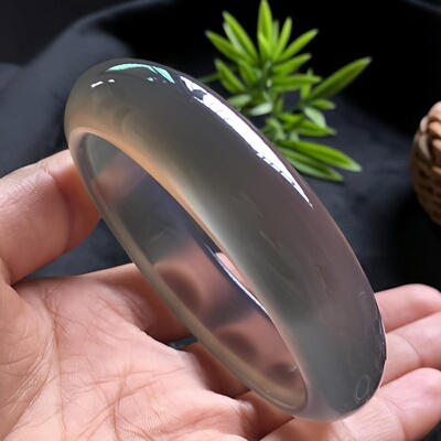 天然巴西烟灰玉髓扁条圆条玉镯