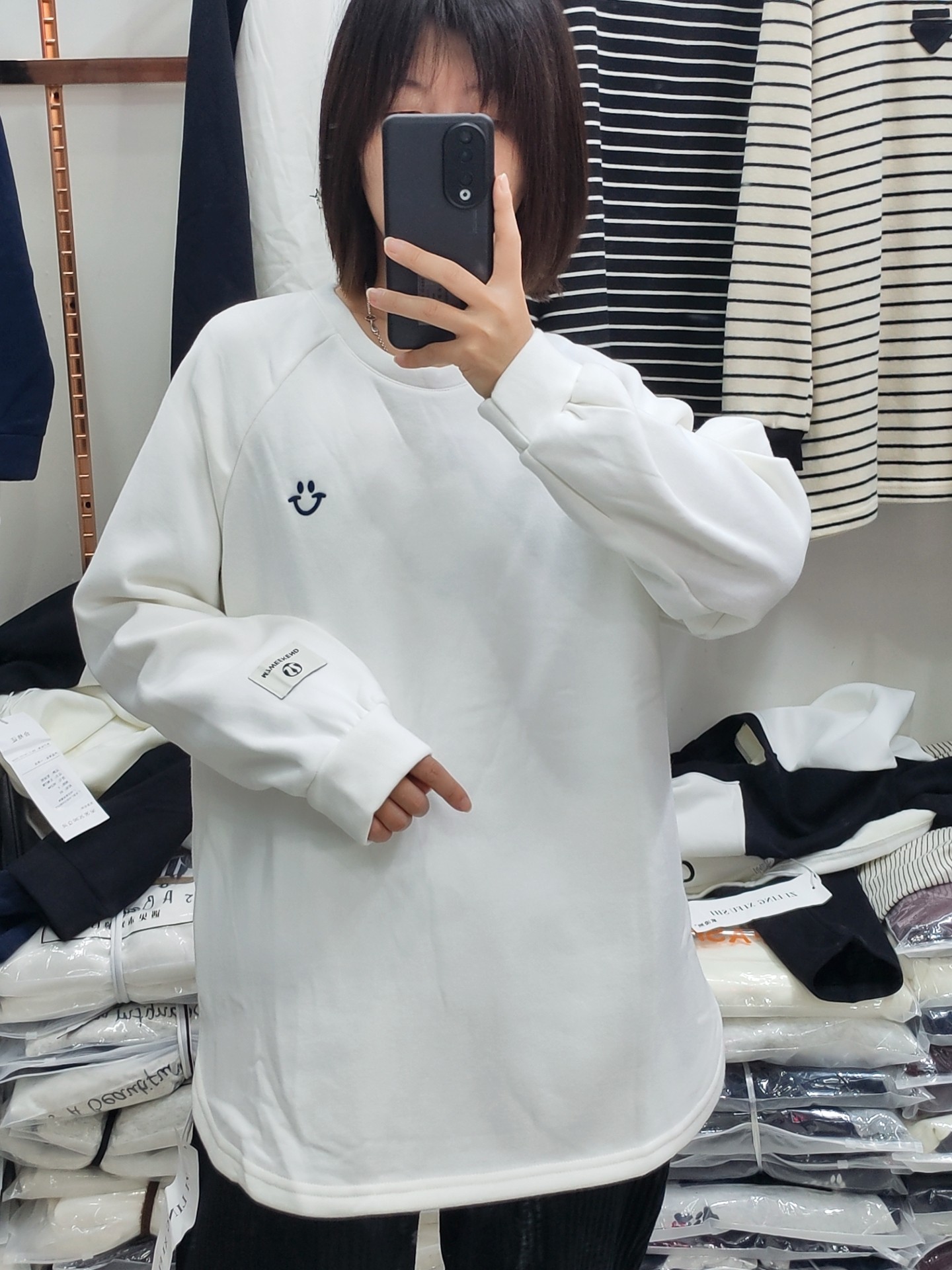 2025秋冬新款圆领宝宝绒加绒百搭卫衣女潮流韩系笑脸刺绣字母上衣