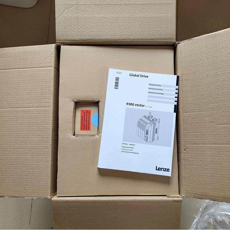 议价Lenze伦茨 EVS9327-CSV003 驱动器咨