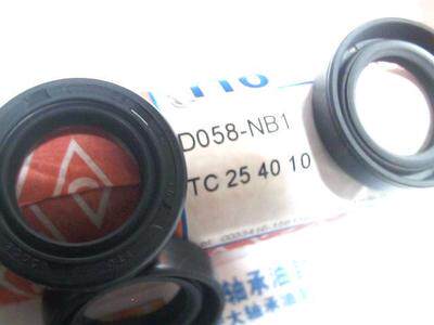 TC25*40*10D058TTO台湾油封