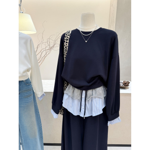 深蓝色减龄显瘦百搭圆领上衣 新款 小哲 假两件拼接条纹卫衣女春季