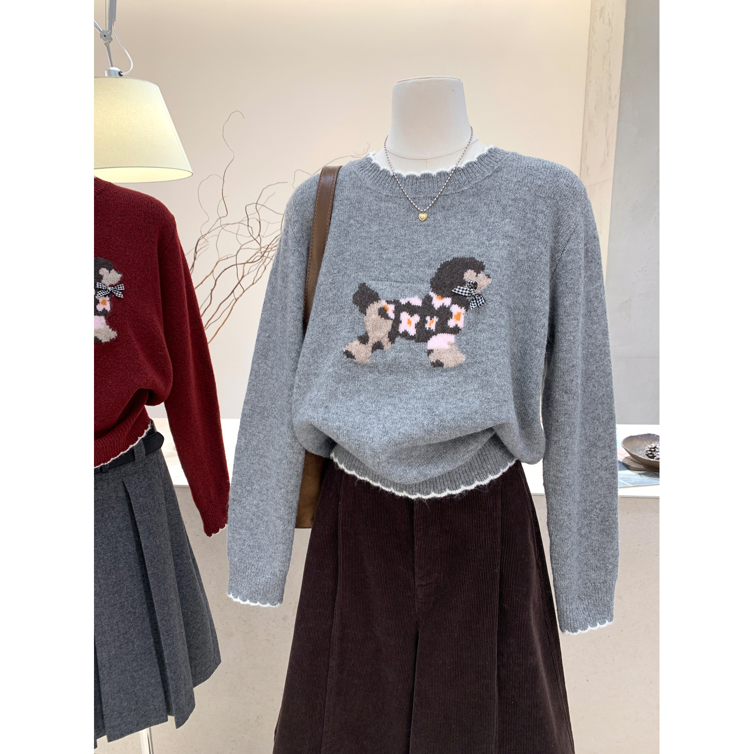 小哲 蝴蝶结小狗提花圆领毛衣女秋冬百搭花边套头软糯针织衫上衣