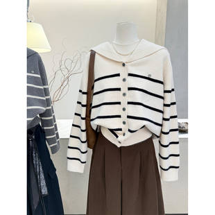 新款 毛衣外套女秋季 单排扣上衣 韩系撞色条纹翻领针织开衫 小哲