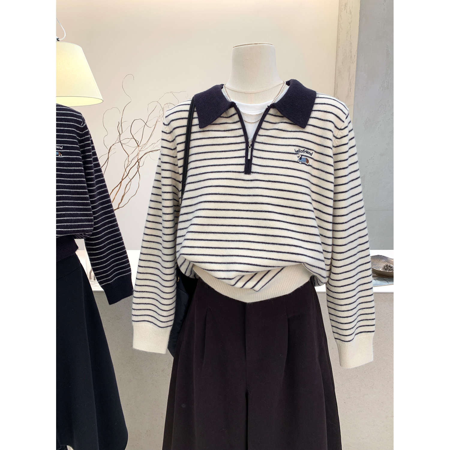 撞色翻领半拉链条纹长袖针织毛衣