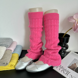 玫粉色镂空花纹针织堆堆袜套女多巴胺微喇叭兔羊绒小腿套配鲨鱼裤