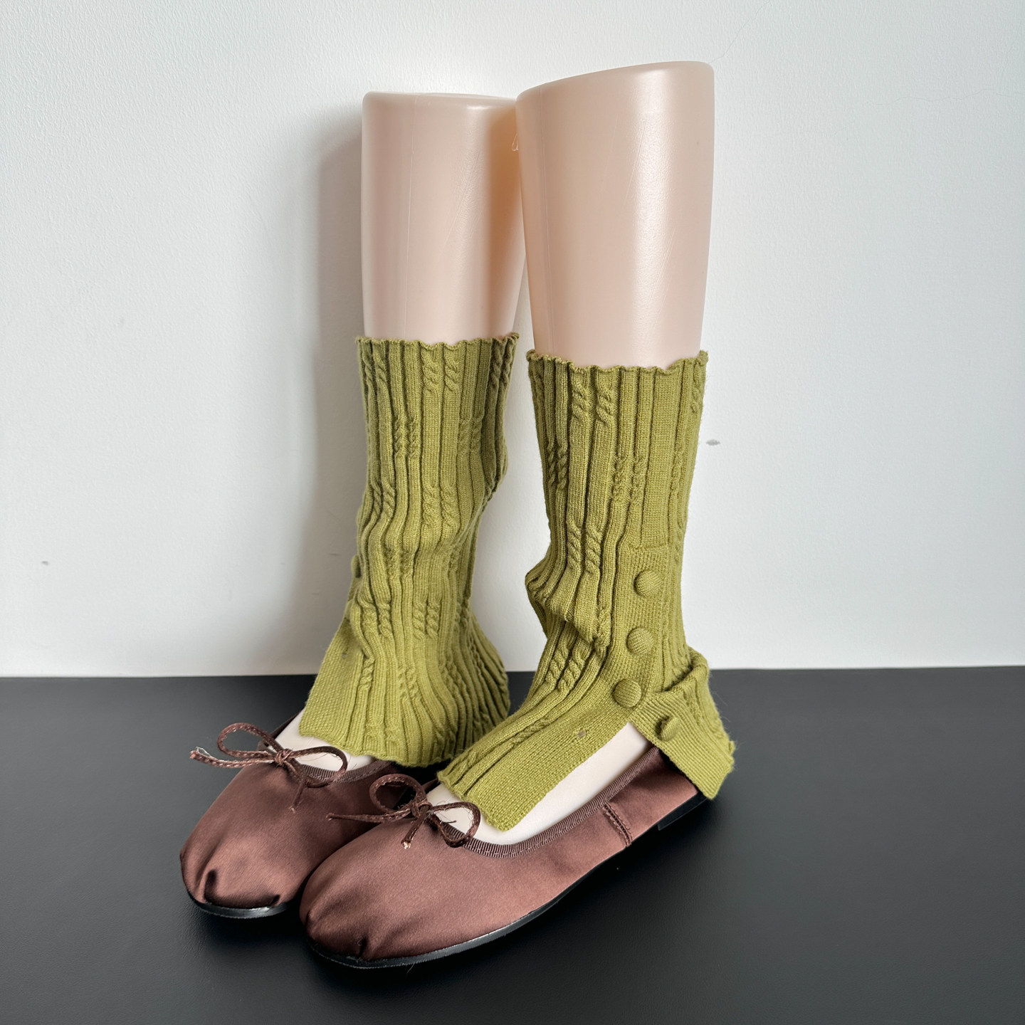 2025绿色纽扣袜套针织开叉竖条纹堆堆袜子女jk春秋设计感显瘦腿套