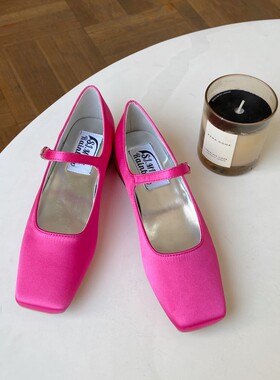 方头低跟玛丽珍鞋2026年韩版新款方式复古一字扣带女单鞋