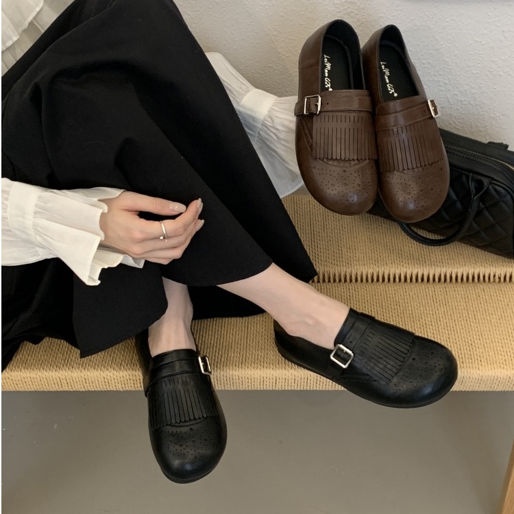 2026新款时尚复古流苏带扣雕花韩版圆头平底乐福鞋女英伦单鞋