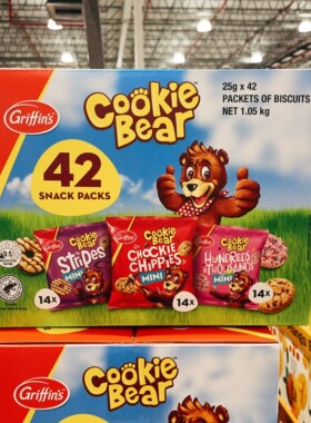 澳洲代购直邮 arnotts 雅乐思泰迪熊午餐盒量贩装 巧克力曲奇礼盒