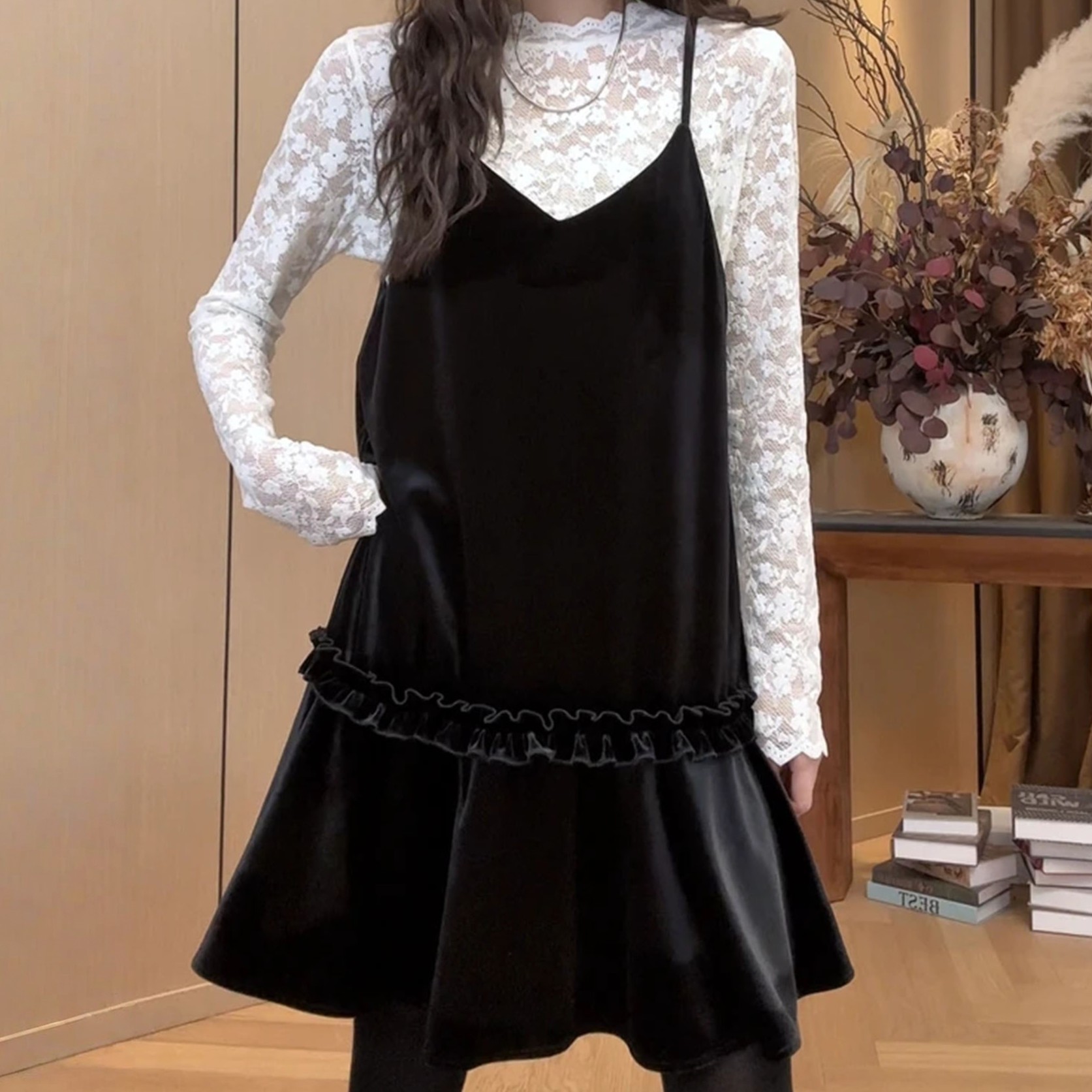 韩版时尚显瘦丝绒钩花吊带裙女2026早春新款洋气百搭宽松打底裙子,女装/女士精品,连衣裙,淘宝优惠券,粉丝福利购,淘宝优惠卷