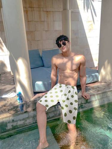 Корейская версия консервативная волна точка солнцезащитный приморский купальник