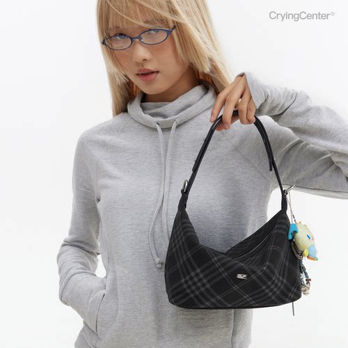 cryingcenter格纹青春流行斜挎包