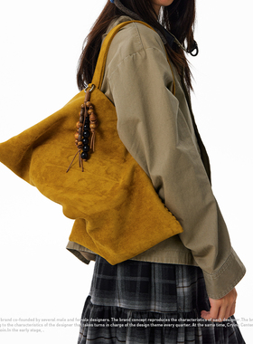 CryingCenter 反毛皮 中号单肩包饺子包（含串珠挂件） 哭喊中心