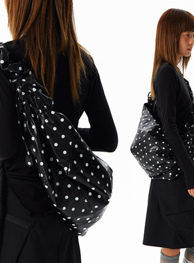 CryingCenter  扭扭包 可抽拉斜挎包单肩包双背法通勤日常皮包