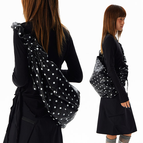 CryingCenter  扭扭包 可抽拉斜挎包单肩包双背法通勤日常皮包