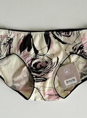 安莉芳旗下Comfit内衣女士印花中低腰三角裤C26151