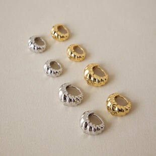 LLab 简约百搭牛角包耳圈s925银针卡扣设计金银光泽感时髦耳环