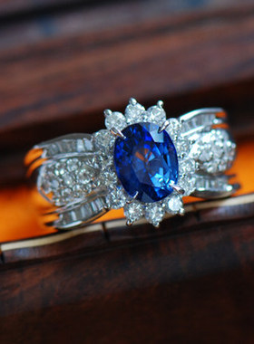 Pt900钻石镶嵌，2克拉蓝宝石戒指 cp130017！带证书