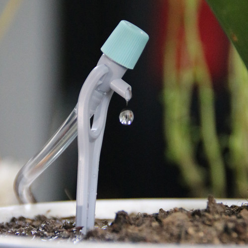 可调滴箭浇花器配件万向喷头水管4㎜管子快插三通滴灌浇水接头