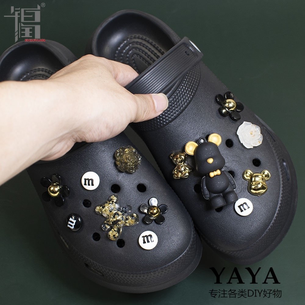 黑金优雅crocs洞洞鞋鞋扣鞋面配饰DIY立体小熊配件m豆小花装饰扣_虎窝淘