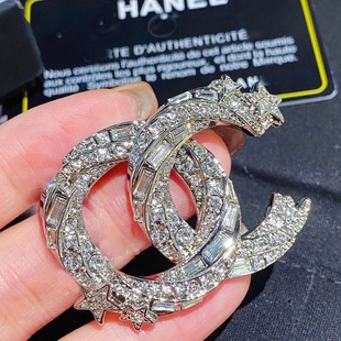 新款小香风胸针高档时尚奢华气质胸花别针轻奢毛衣大衣高级配饰