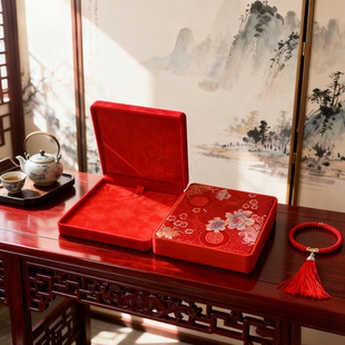 红锦缎项圈礼盒套装 宝宝金饰收纳礼赠 满月周岁国风爆款礼