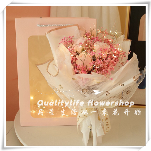 昆明花店昆明鲜花 粉色满天星小花束 手提袋 生日小花