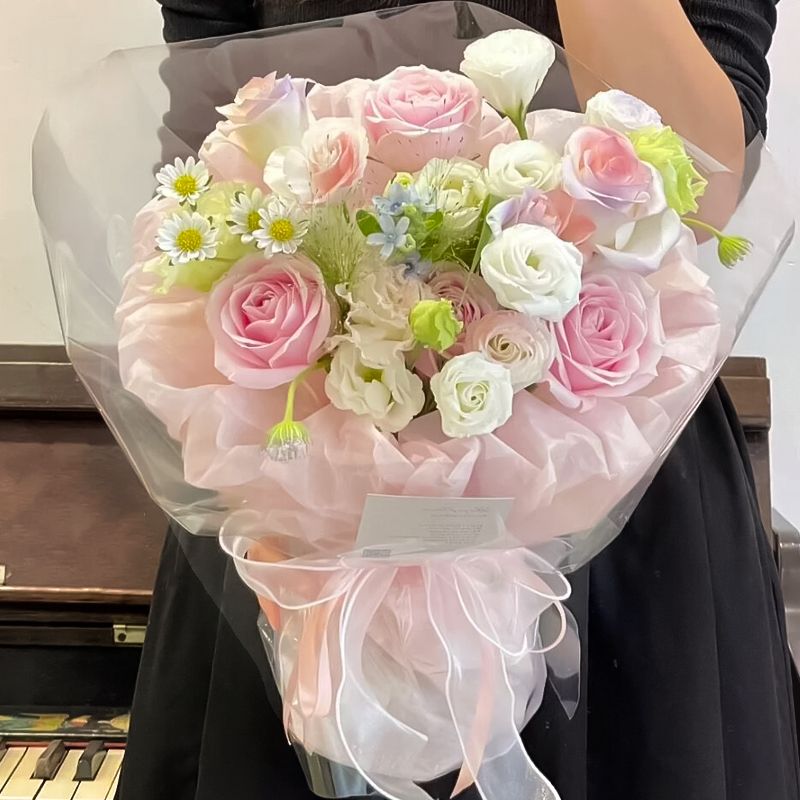 昆明花店昆明鲜花速递 11支粉玫瑰粉小香风混搭花束昆明生日礼物