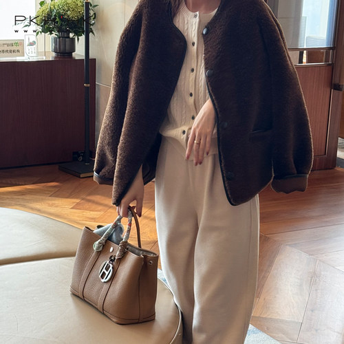 实穿轻便羊剪绒时髦休闲外套