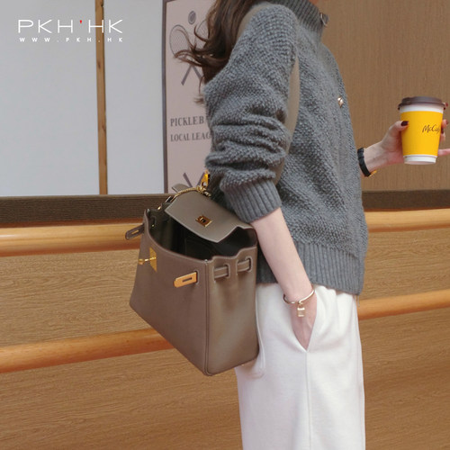 PKH.HK特冬季新 口碑返场老钱风羊毛羊绒高克重厚暖立领拉链毛衣