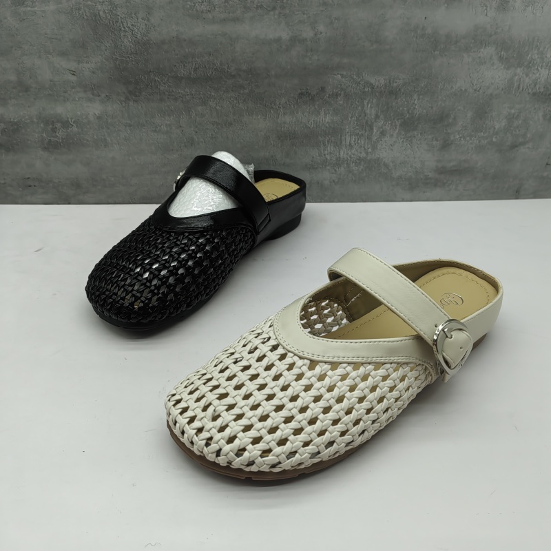 品牌撤柜2025春季新款断码处理真皮女鞋一字扣包头透气镂空半拖鞋