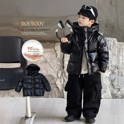 男童短款黑色90%白鸭绒连帽面包