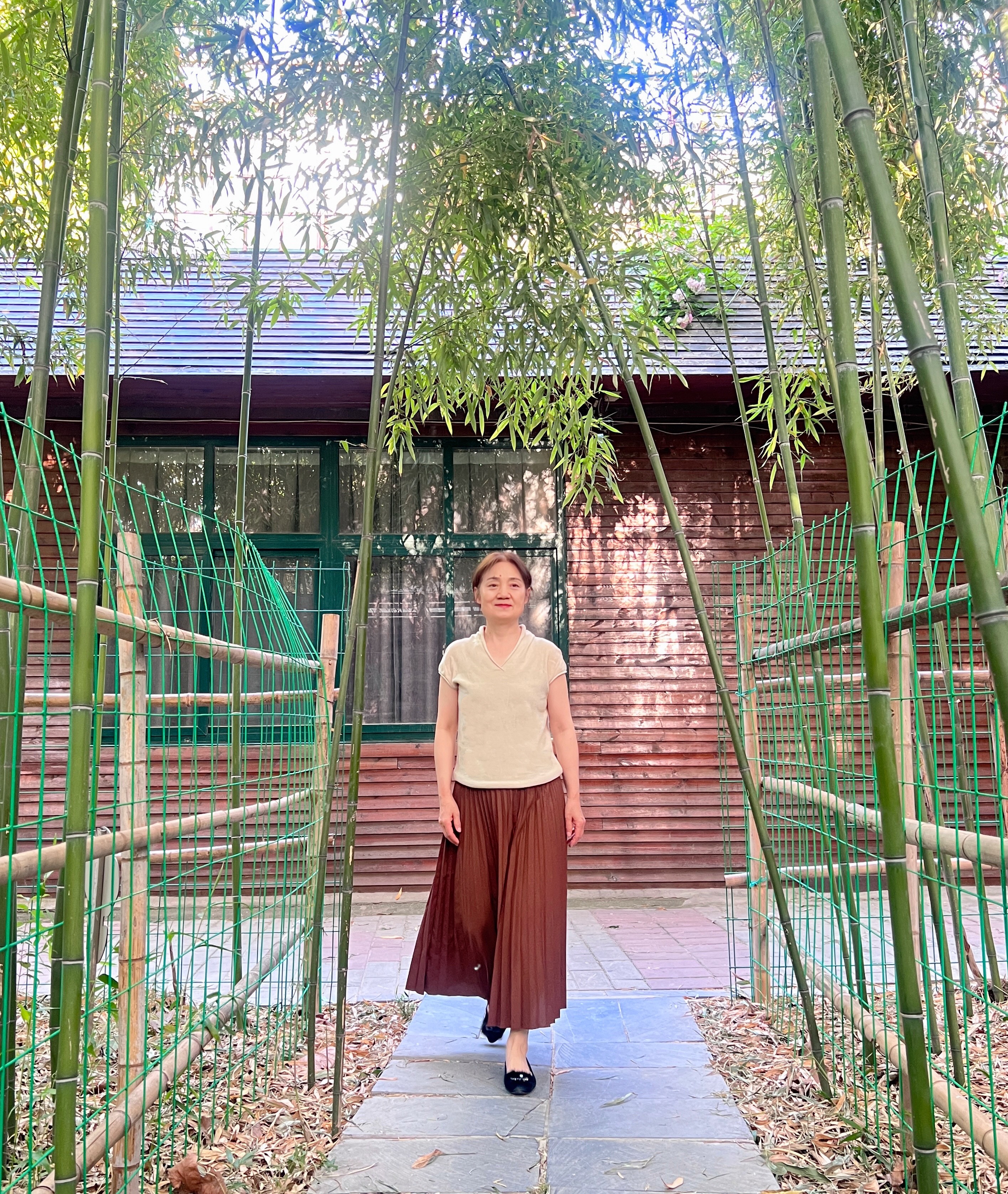 谦谦甄选～韩版纯棉半袖休闲女款针织小帽衫