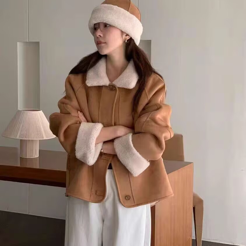 H245111353 韩版25冬温暖厚实气质翻领正反两穿皮毛一体外套5