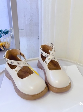 可爱女童小皮鞋2023秋款单鞋高帮爱心铆钉百搭儿童公主鞋67158