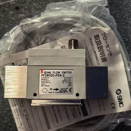 议价日本SMC流量计 PF2W520-F04-2 全新原装一个库