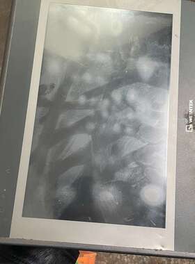 议价威纶触摸屏MT8100i 拆机一台 成色如图 通电显示正常