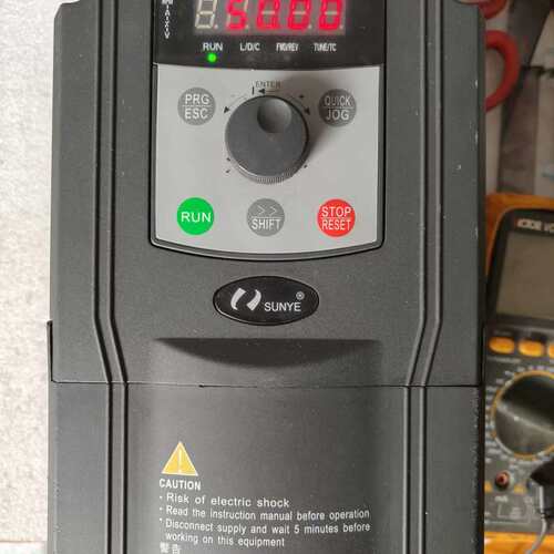 议价日业变频器CM533-A4T4R0GB，
