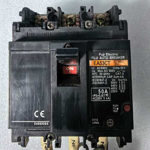 议价富士FUJI断路器EA53CT 1P 50A，拆机件，成色有