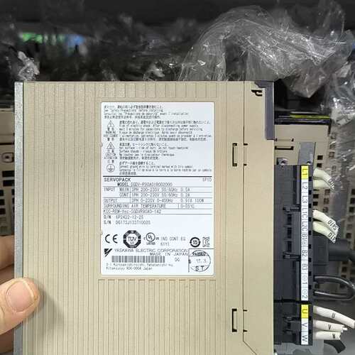 议价SGDV-R90A01B002000，安川100W驱动器，拆